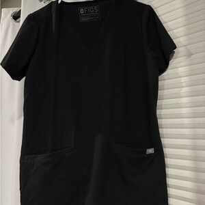 Figs Classic Black V-Neck Scrub Top